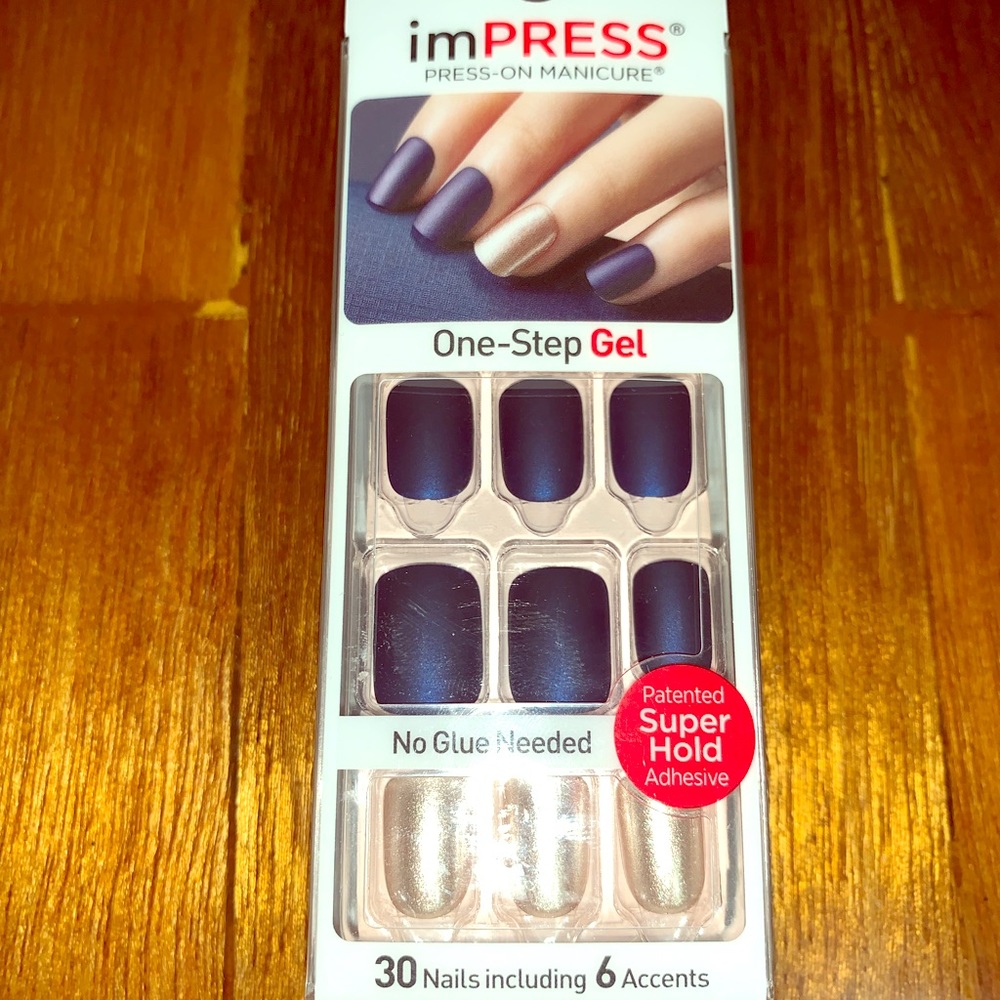 ImPRESS nails new in box! Navy with Gold accent